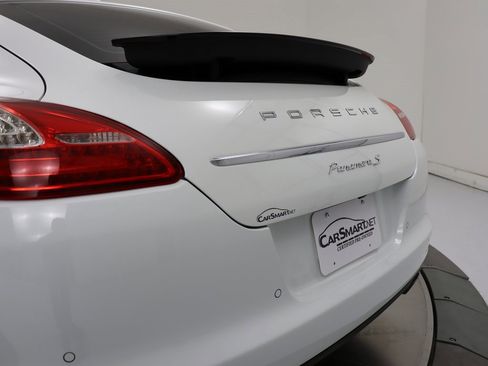 Used 2013 Porsche Panamera S w/ Premium Pkg Plus image 36
