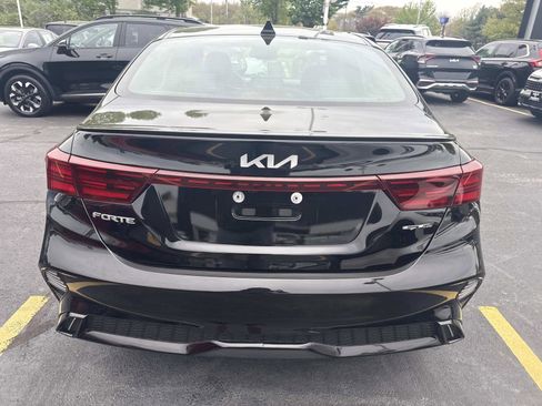 Used 2023 Kia Forte GT-Line w/ GT-Line Premium Package FWD image 4