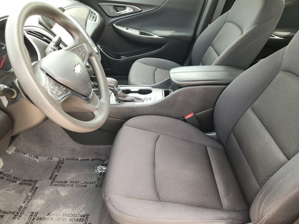 Used 2023 Chevrolet Malibu LT FWD image 13