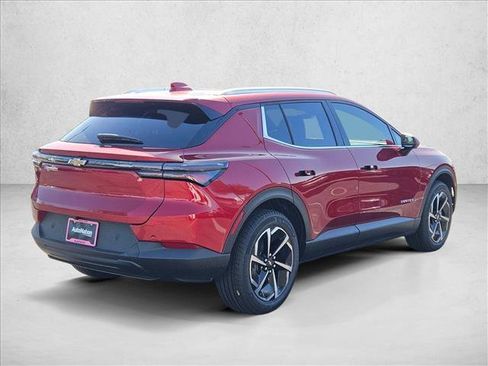 New 2026 Chevrolet Equinox EV LT FWD image 2