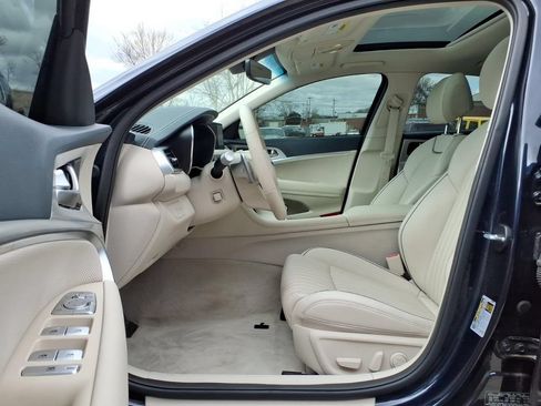 Used 2026 Genesis G70 2.5T Prestige RWD image 16