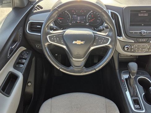 Used 2022 Chevrolet Equinox LT image 11