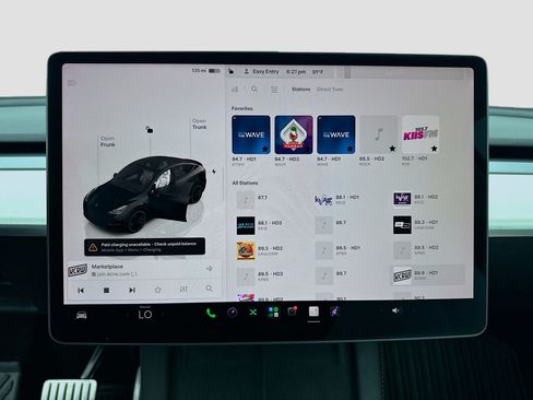 Used 2023 Tesla Model Y Performance AWD/4WD image 11