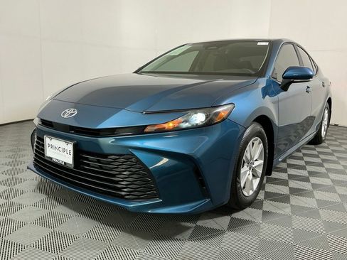 Used 2025 Toyota Camry LE FWD image 2