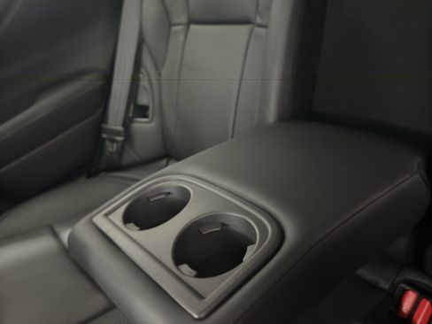 Used 2025 Subaru Outback Touring w/ Popular Package #2 image 30