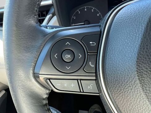 Used 2023 Toyota Corolla Cross LE w/ Moonroof Package image 25