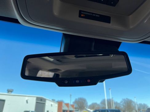 Used 2017 Chevrolet Tahoe LT w/ LT Signature Package image 31