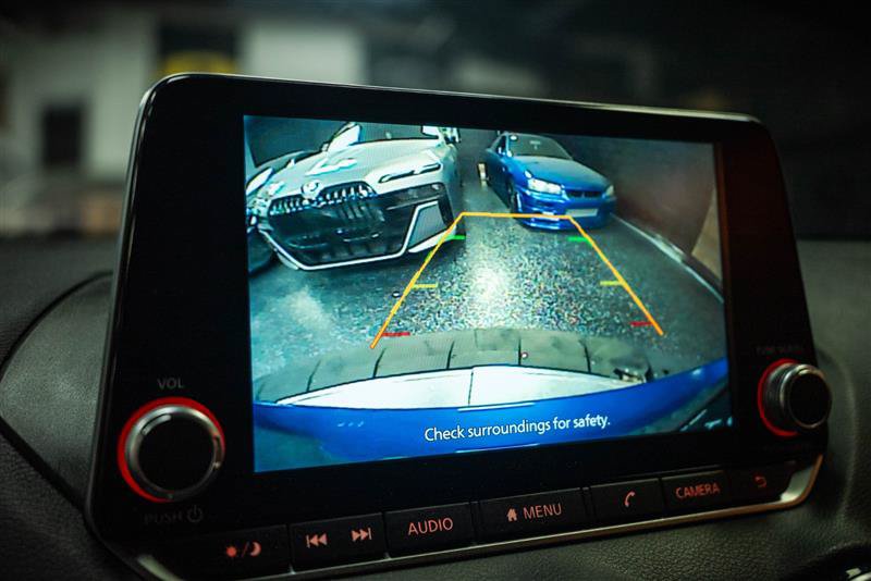 Used 2025 Nissan Sentra SV FWD image 19