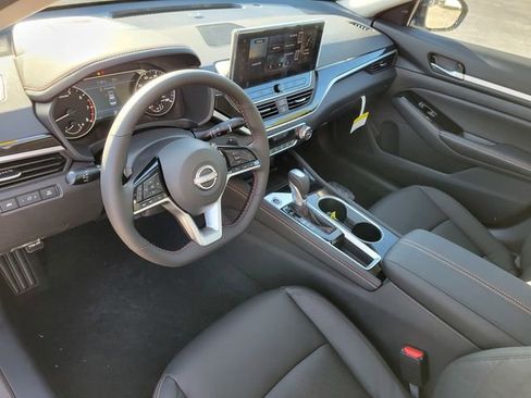 New 2025 Nissan Altima 2.5 SR w/ SR Premium Package image 14