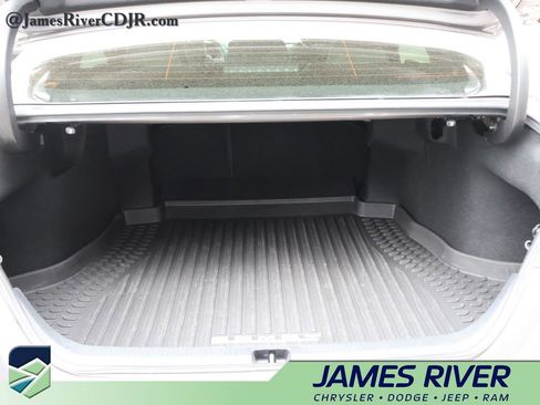 Used 2022 Toyota Camry SE image 14