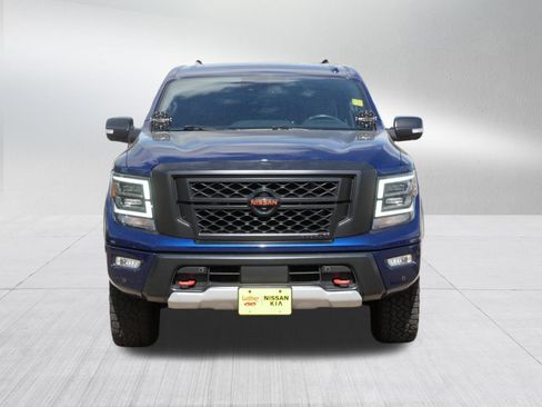 Used 2021 Nissan Titan PRO-4X w/ Pro-4x Convenience Package AWD/4WD image 2