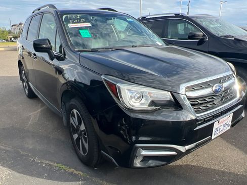 Used 2018 Subaru Forester 2.5i Limited AWD/4WD image 3