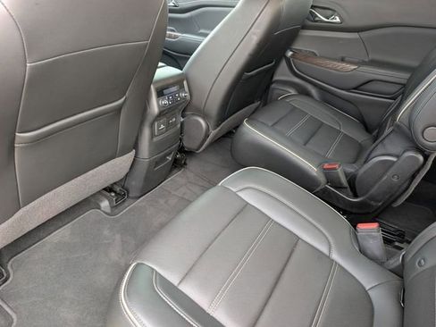 Used 2021 GMC Acadia Denali w/ Denali Technology Package image 16