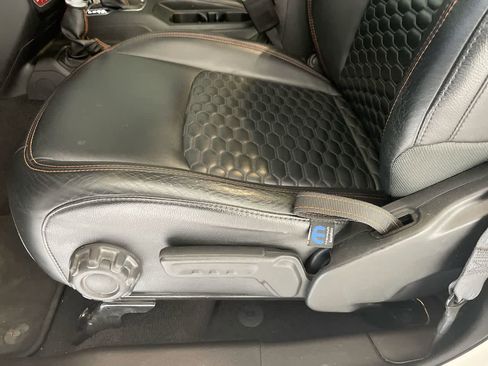 Used 2021 Jeep Gladiator Mojave AWD/4WD image 12
