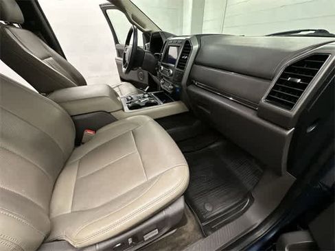 Used 2018 Ford Expedition XLT w/ Equipment Group 202A image 21