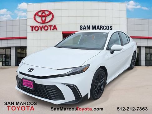 New 2026 Toyota Camry SE image 1