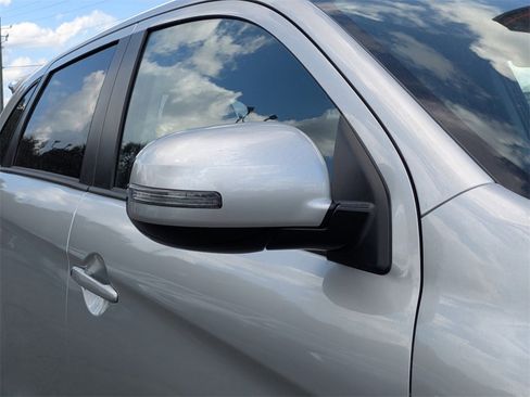 New 2025 Mitsubishi Outlander Sport SE image 10