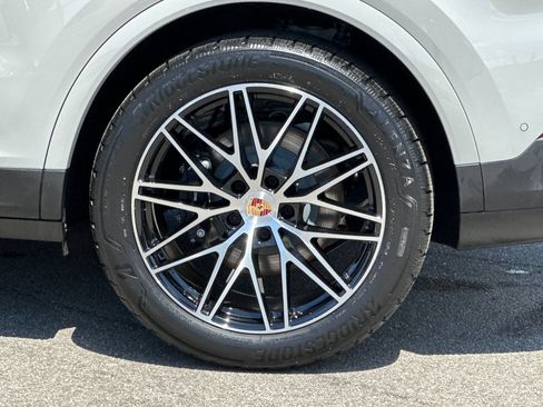 New 2026 Porsche Cayenne AWD/4WD image 45