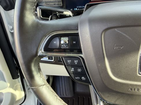 Certified 2022 Lincoln Navigator L Black Label image 17