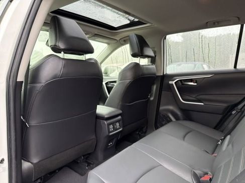 Used 2021 Toyota RAV4 XLE Premium AWD/4WD image 12