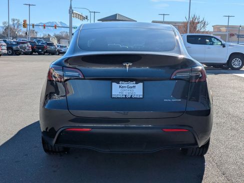 Used 2024 Tesla Model Y Long Range image 7