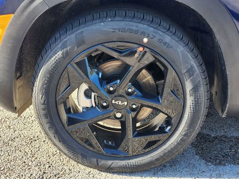 New 2026 Kia Seltos EX image 9