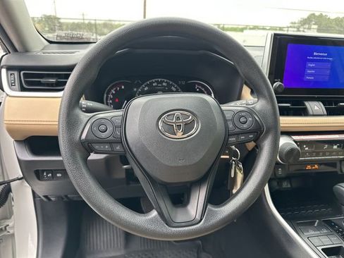 Certified 2025 Toyota RAV4 LE image 8