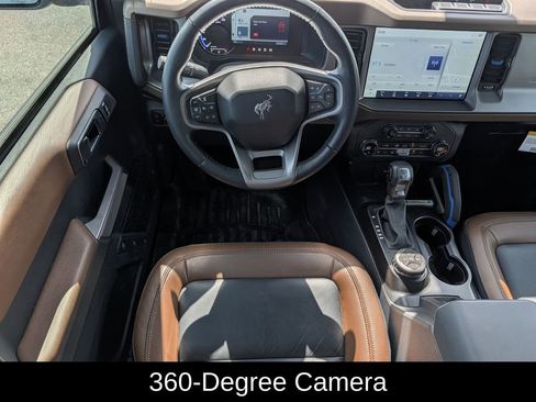Used 2023 Ford Bronco Outer Banks AWD/4WD image 13