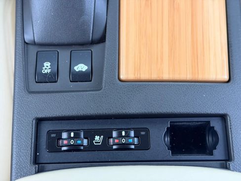 Used 2014 Lexus RX 450h FWD image 24