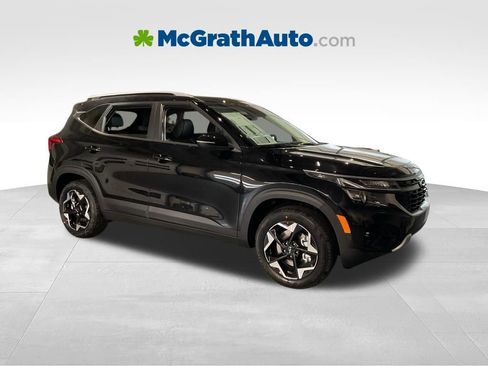 New 2026 Kia Seltos S AWD/4WD image 2