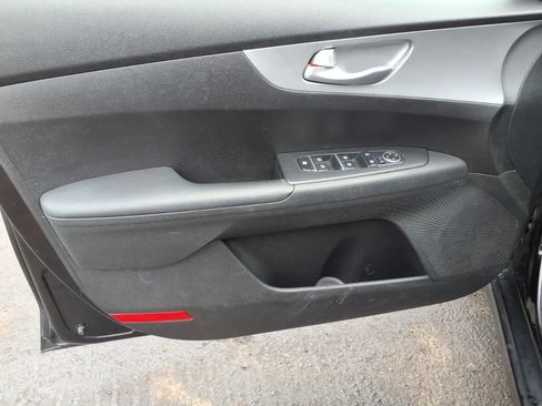 Used 2023 Kia Forte LXS image 23