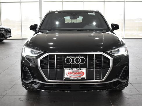 Used 2023 Audi Q3 2.0T Premium Plus w/ Premium Plus Package image 6