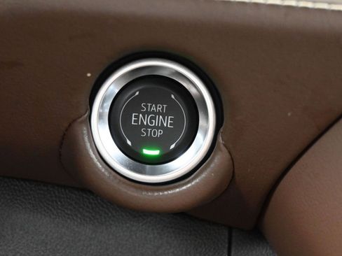 Used 2025 Chevrolet Tahoe High Country image 41