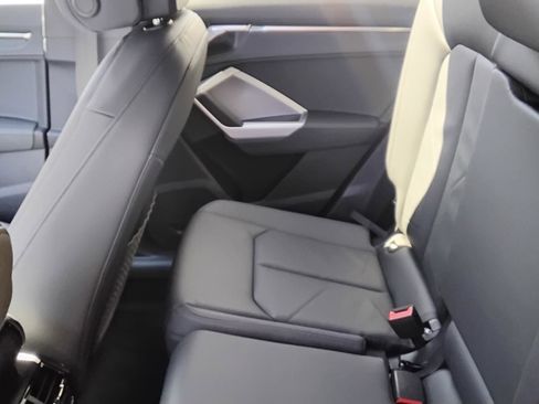 Certified 2025 Audi Q3 2.0T Premium w/ Convenience Package image 21