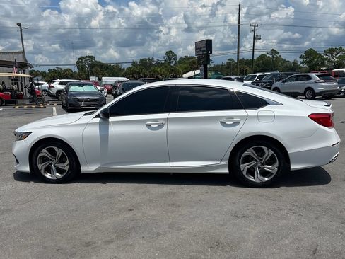 Used 2021 Honda Accord Sport image 2