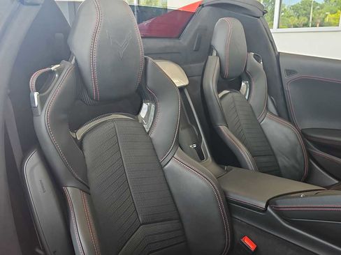 Used 2023 Chevrolet Corvette Stingray Premium Conv w/ Z51 Performance Package RWD image 24