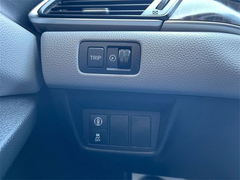 Used 2019 Honda Accord EX image 17