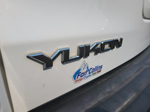Used 2015 GMC Yukon SLT w/ HD Trailering Package AWD/4WD image 13