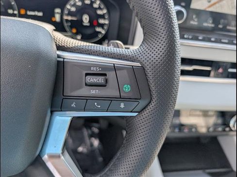 Used 2024 Mitsubishi Outlander SEL image 9