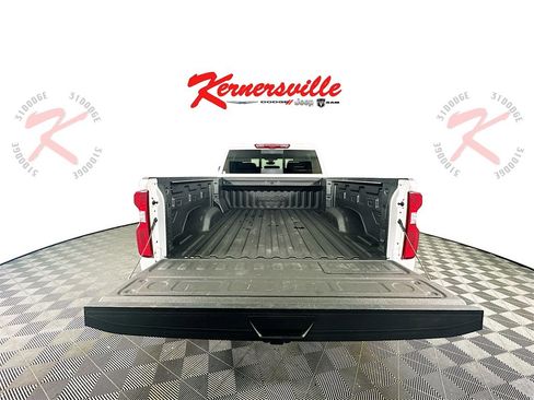 Used 2023 Chevrolet Silverado 2500 High Country w/ Z71 Off-Road Package image 27