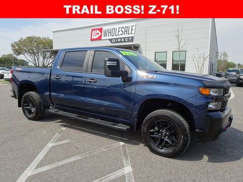 Used 2021 Chevrolet Silverado 1500 Custom Trail Boss w/ LPO, Dark Essentials Package image 1
