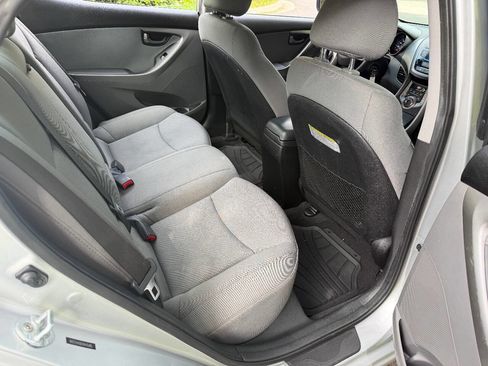 Used 2013 Hyundai Elantra GLS w/ Preferred Pkg image 20