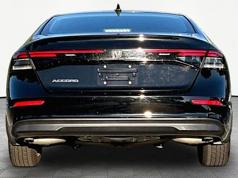 Used 2023 Honda Accord LX image 6