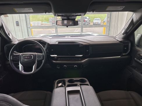 Used 2024 GMC Sierra 1500 Elevation AWD/4WD image 13