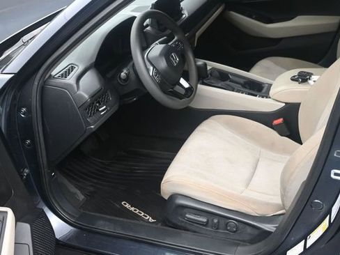 Used 2023 Honda Accord EX image 15
