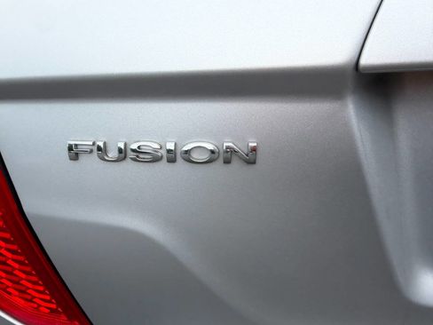 Used 2010 Ford Fusion SE FWD image 39