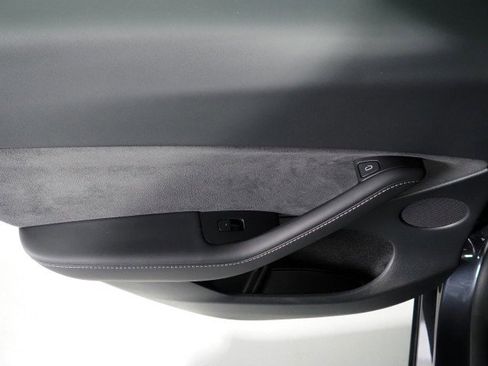 Used 2024 Tesla Model Y Performance image 52