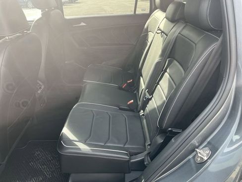 Used 2022 Volkswagen Tiguan SEL R-Line image 28