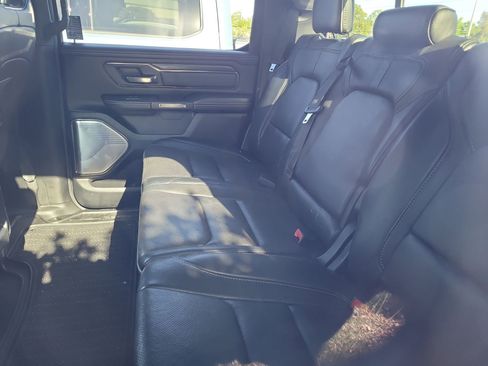 Used 2019 RAM 1500 Limited image 10