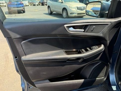 Used 2019 Ford Edge SEL w/ Equipment Group 201A AWD/4WD image 26